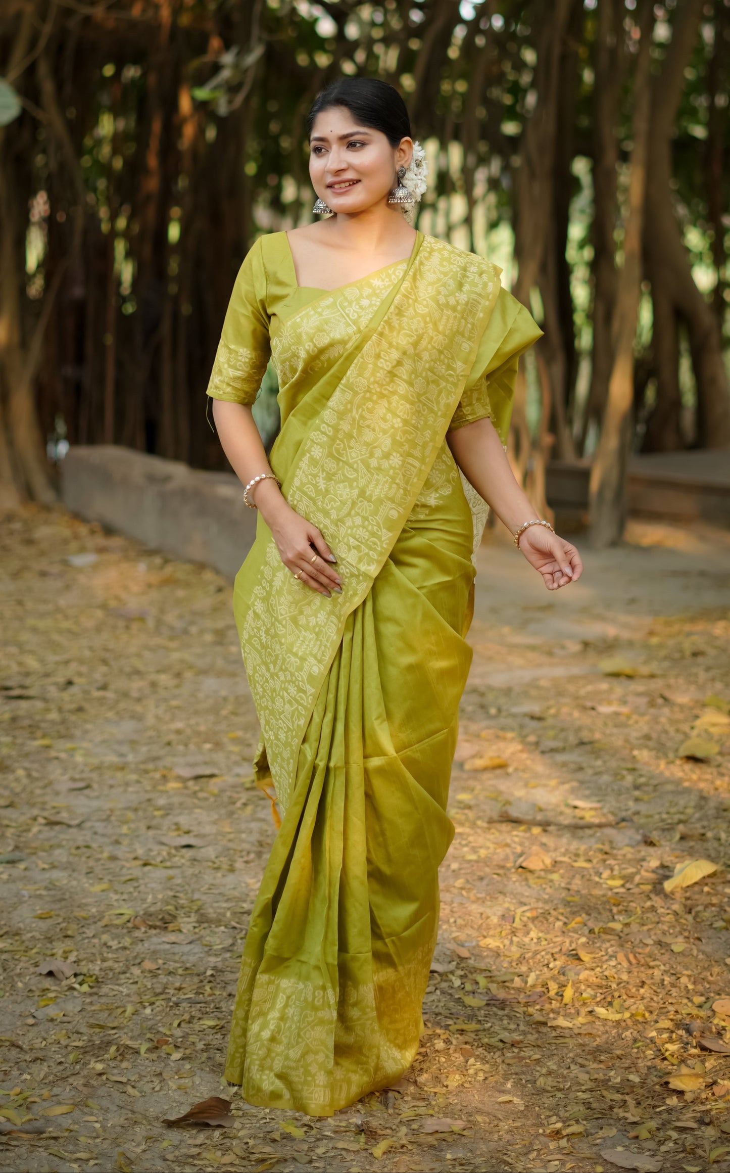 Handloom raw silk saree - MEHNDI