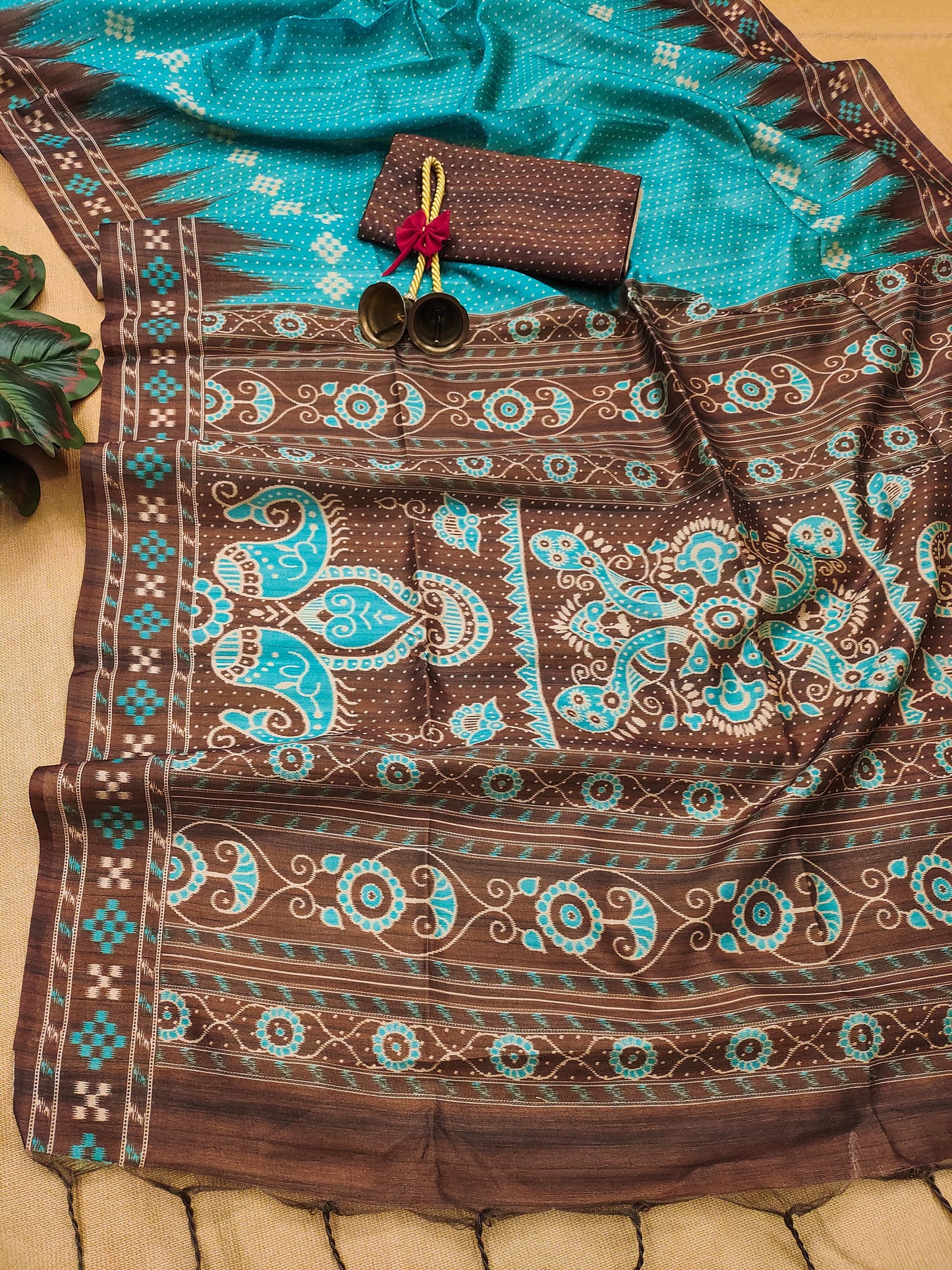 Soft Tussar silk saree with traditional temple print - FIROZI