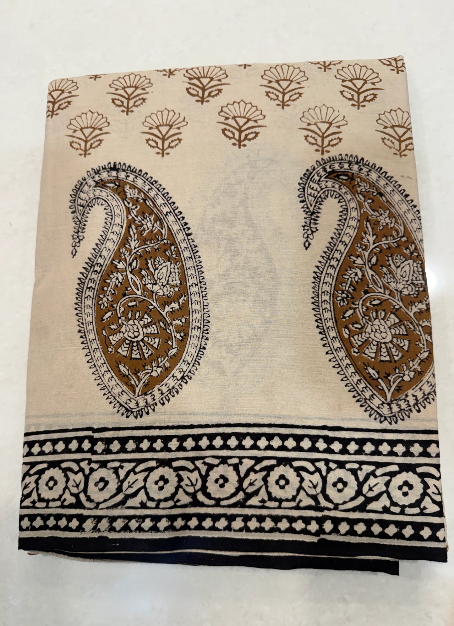 Pure Mul Cotton Hand Block Printed Saree with Matching Unstitched Blouse
