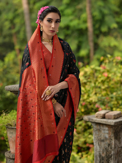 BLACK BANARASI SILK  SAREE WITH CONTRAST COLOUR
