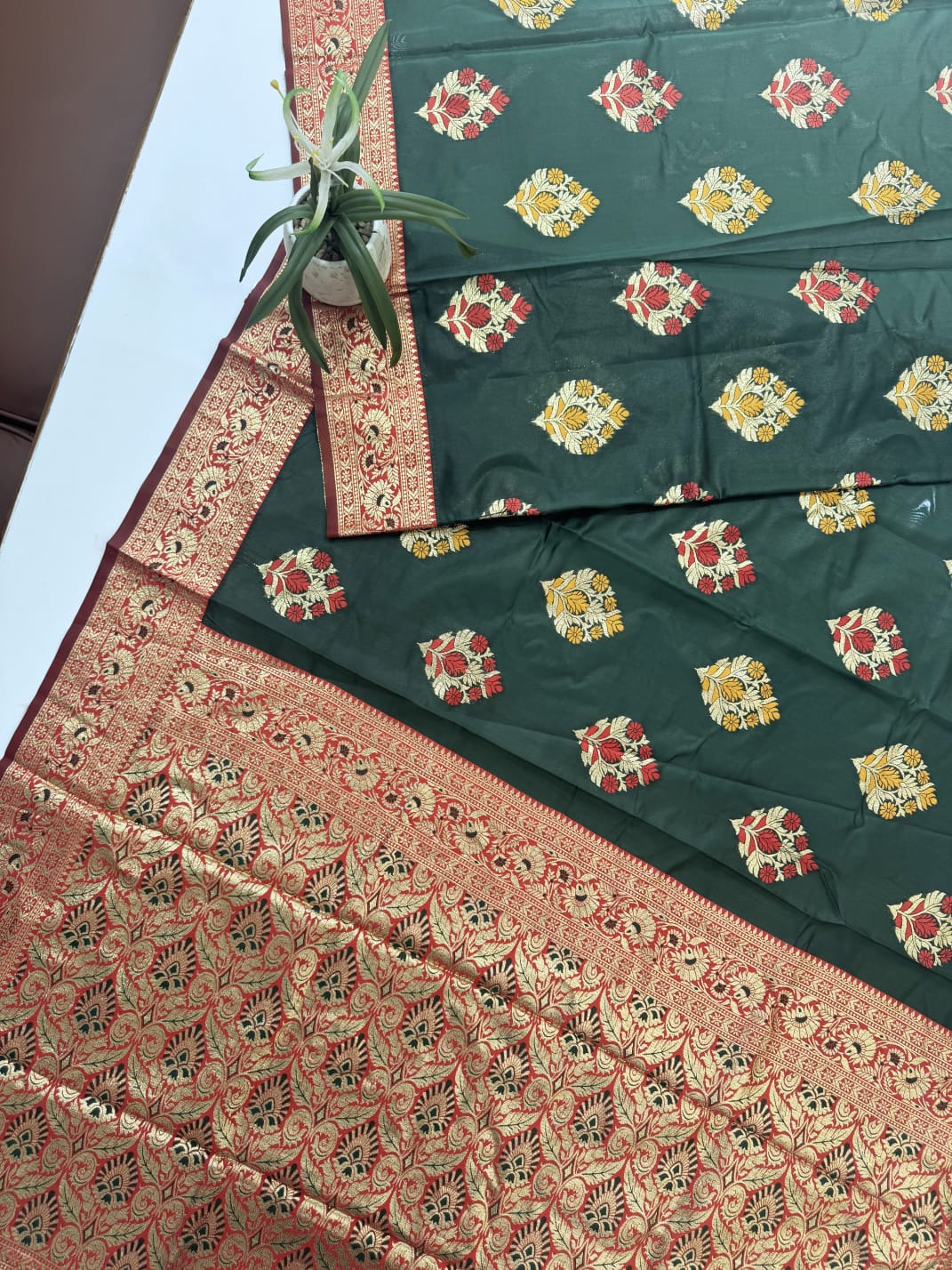 BANARASI PAITHANI  SAREE - BT GREEN