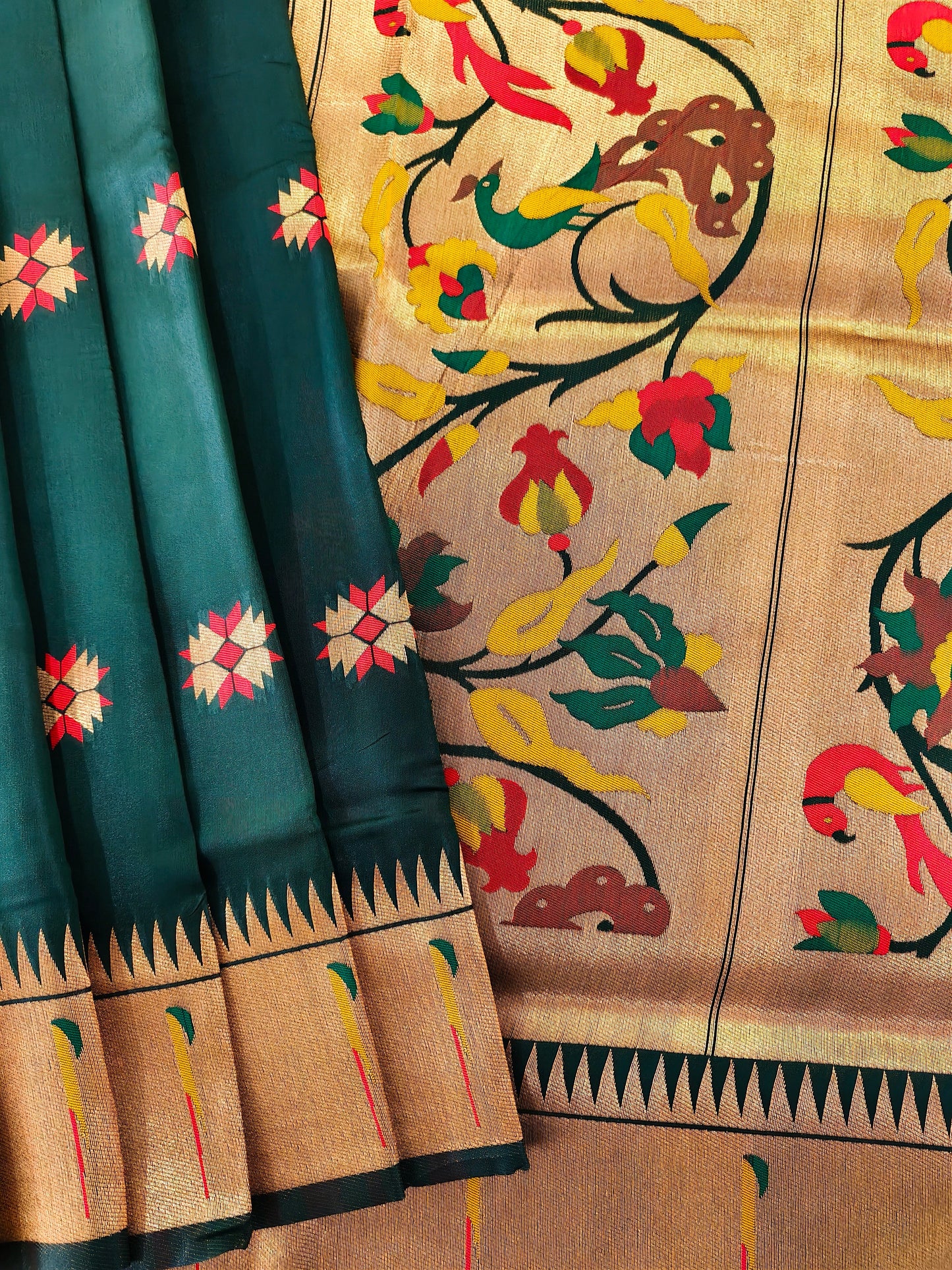 Banarasi Paithani With Bird & Floral Pallu - BT GREEN