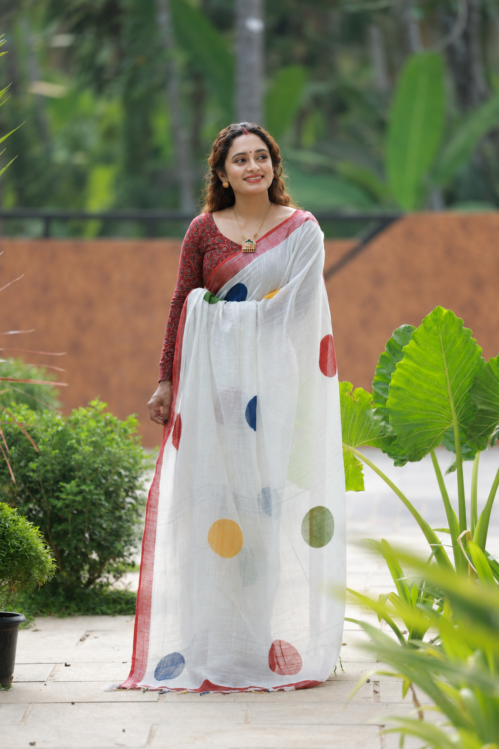 Traditional Linen Cotton Saree with Colorful Circle Prints