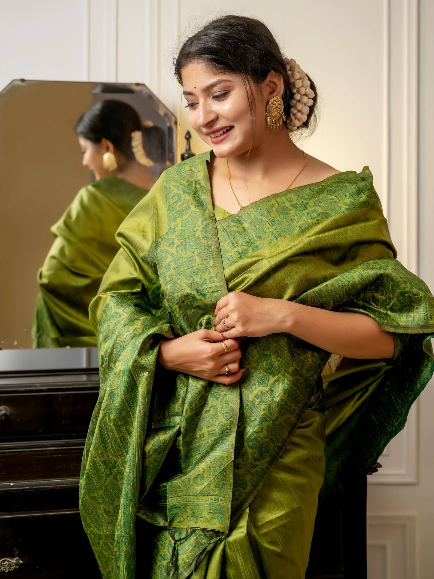 Handloom raw silk saree - MEHENDI