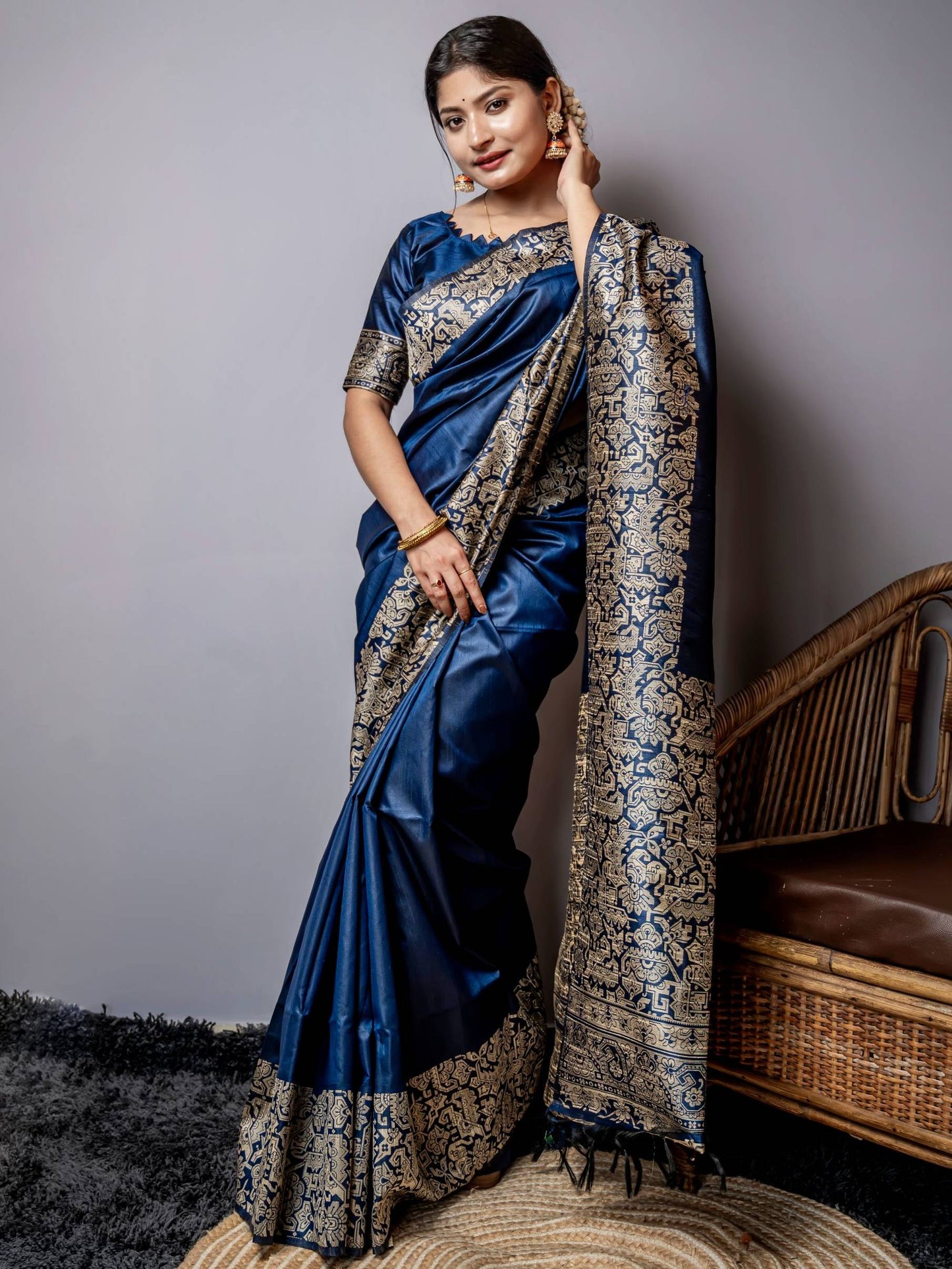 Handloom raw silk saree - BLUE