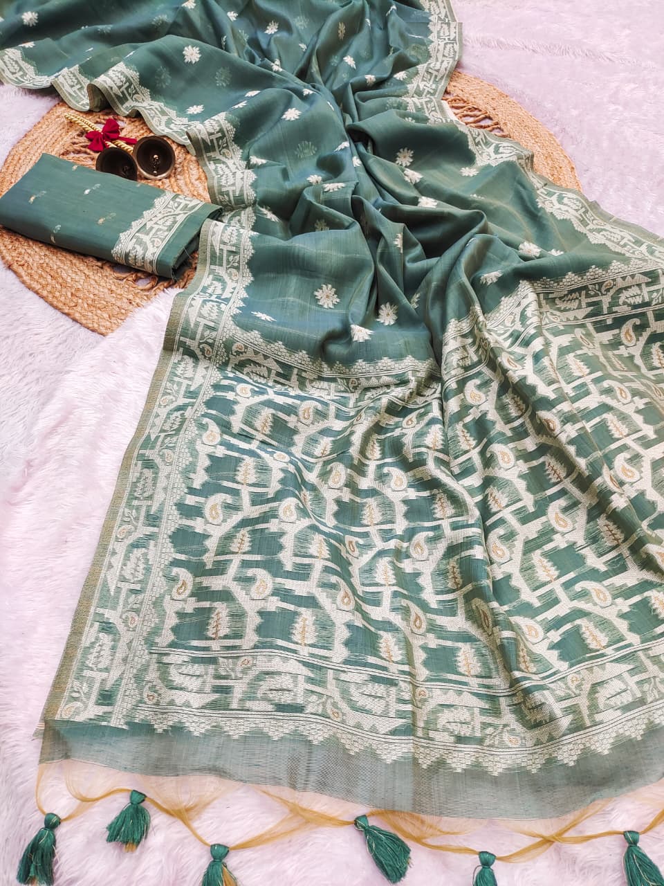 Graceful Chanderi Cotton Saree with Traditional Craft - FIROZI