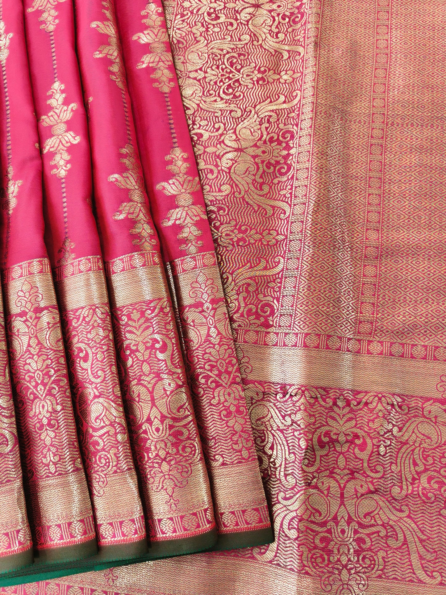Luxury Banarasi Silk Saree with Designer Pallu-GAJARI