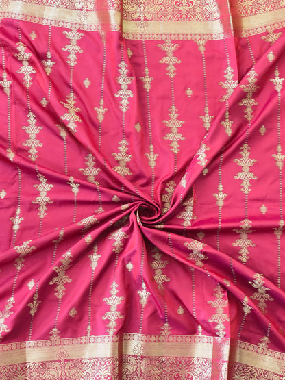 Luxury Banarasi Silk Saree with Designer Pallu-GAJARI