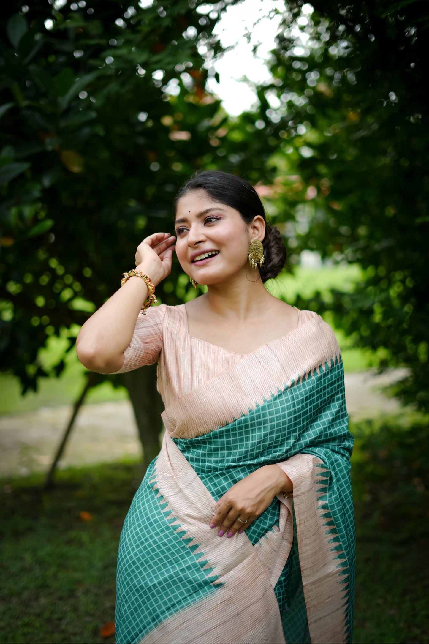 Aarita Authentic Ikkat Handloom Saree- GREEN