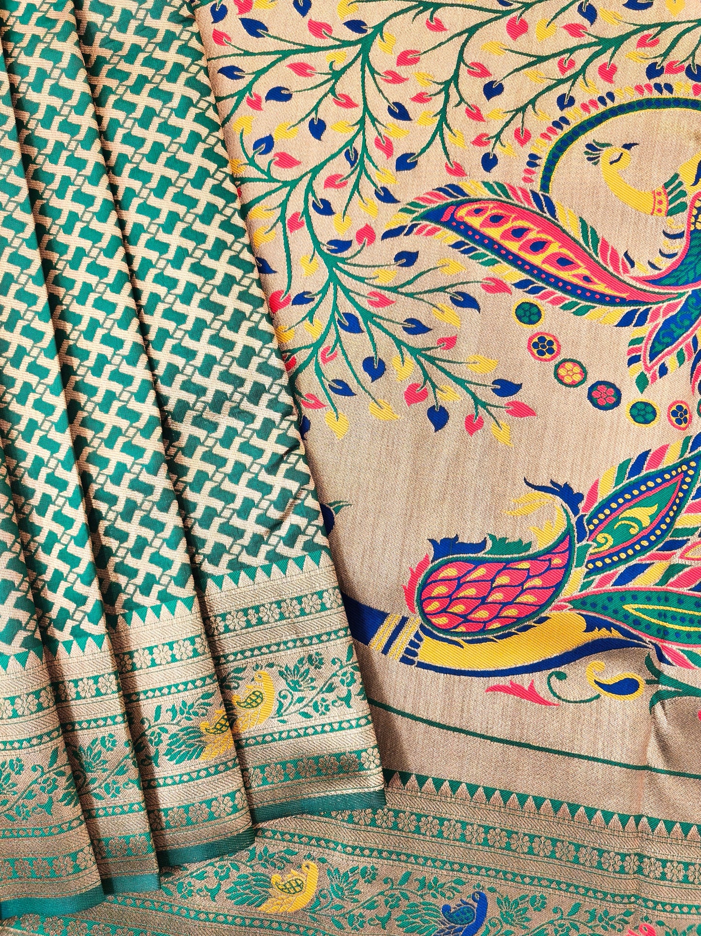 BANARASI PAITHANI 102 - PERROT