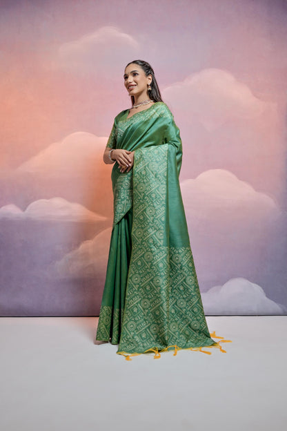 Banglori Handloom raw silk saree - PARROT