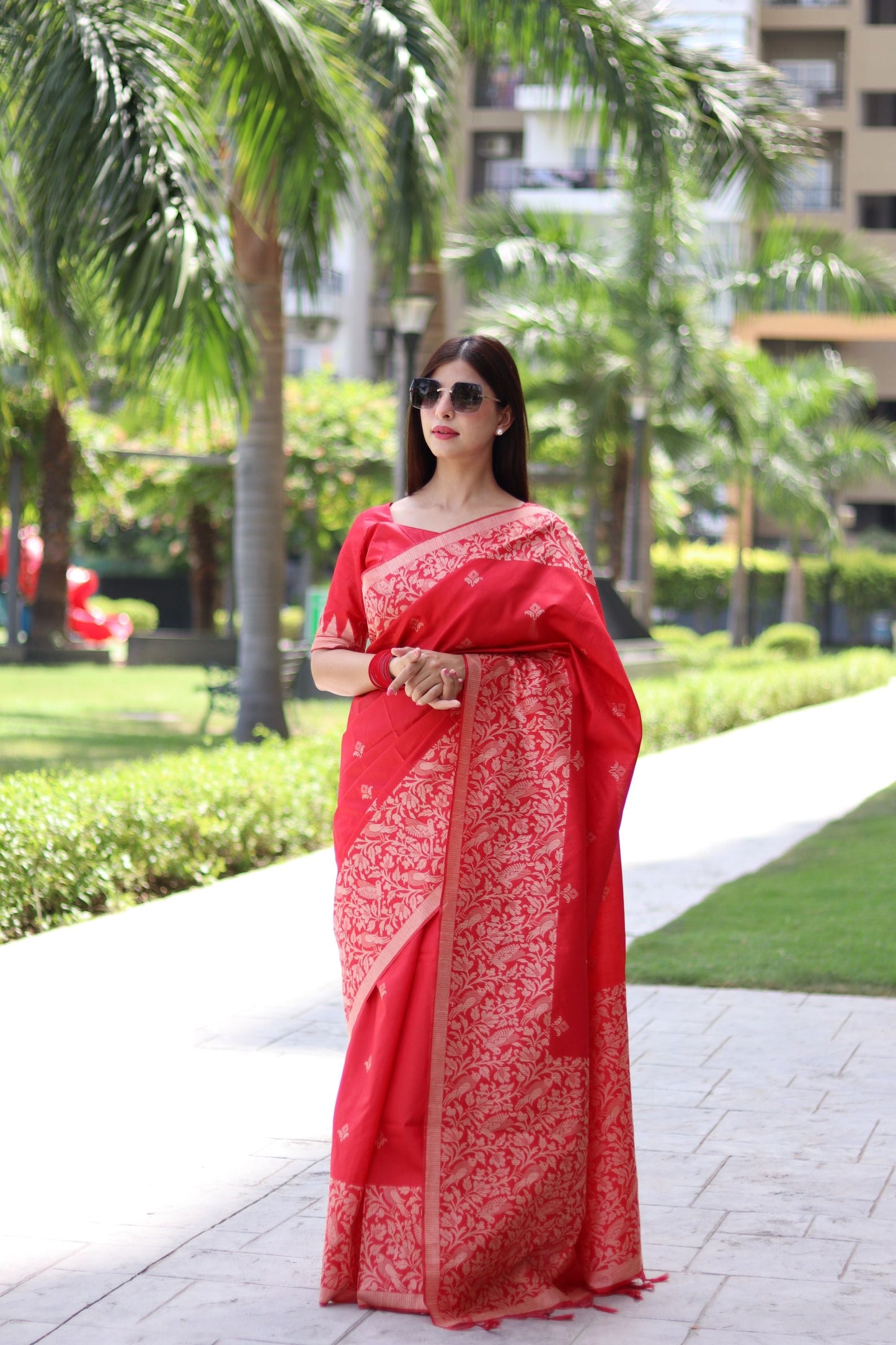 Handloom raw silk saree - RED