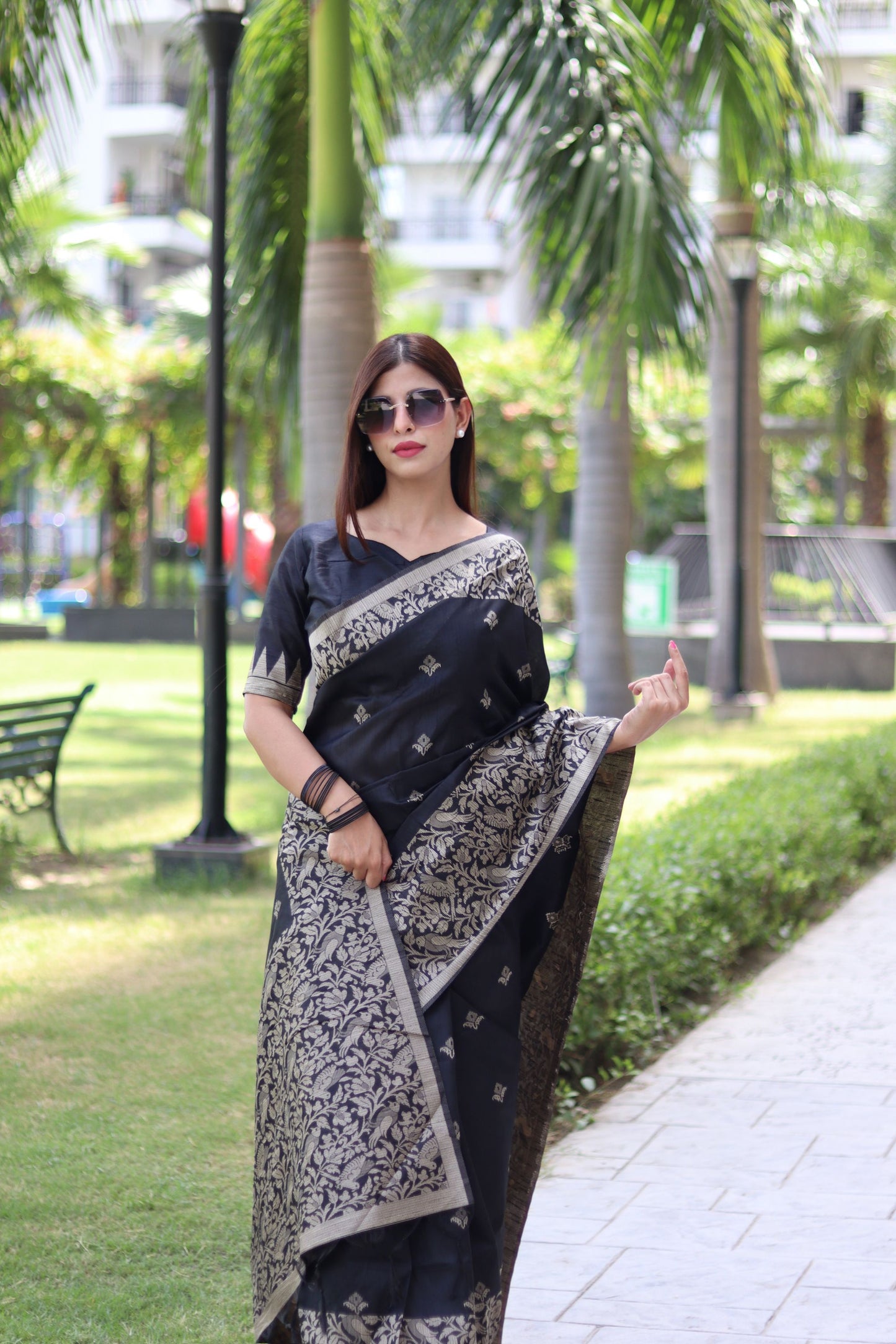 Handloom raw silk saree - BLACK