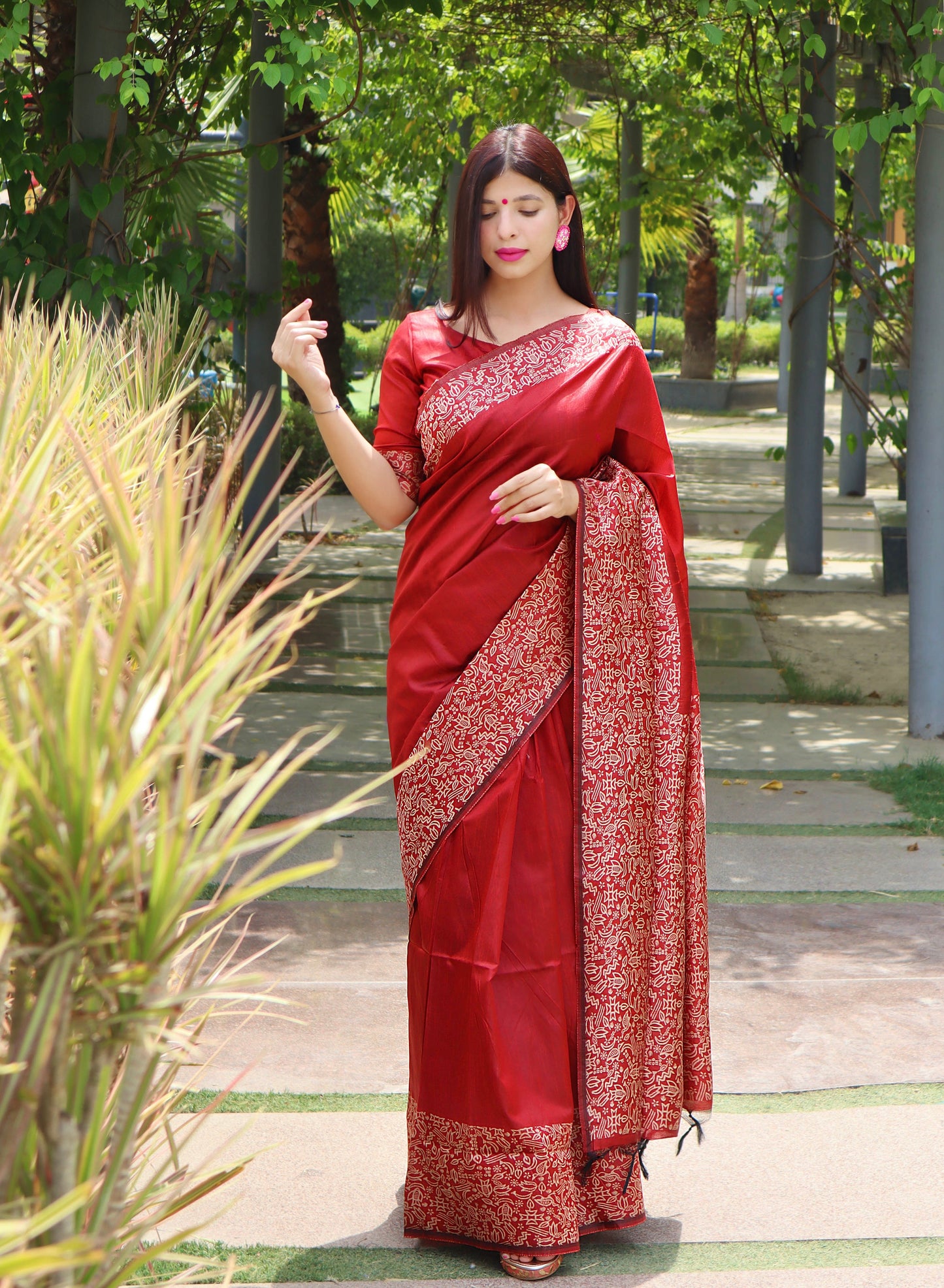 Handloom raw silk saree - RED