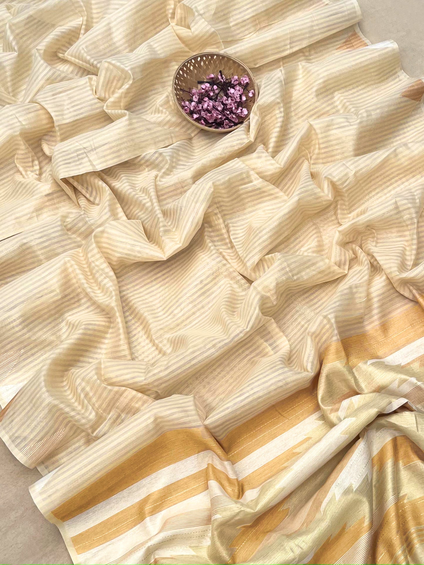 Soft Linen Cotton Elegant Weave Saree-MAHENDI