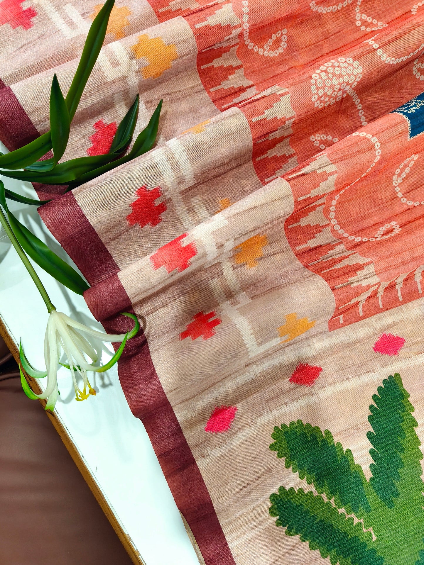 Kalamkari Printed Silk Blend Saree with Bandhani Pallu-ORANGE