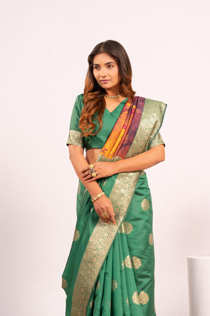 Handloom Banarasi Paithani Silk Saree with Artistic Peacock Pallu - PERROT