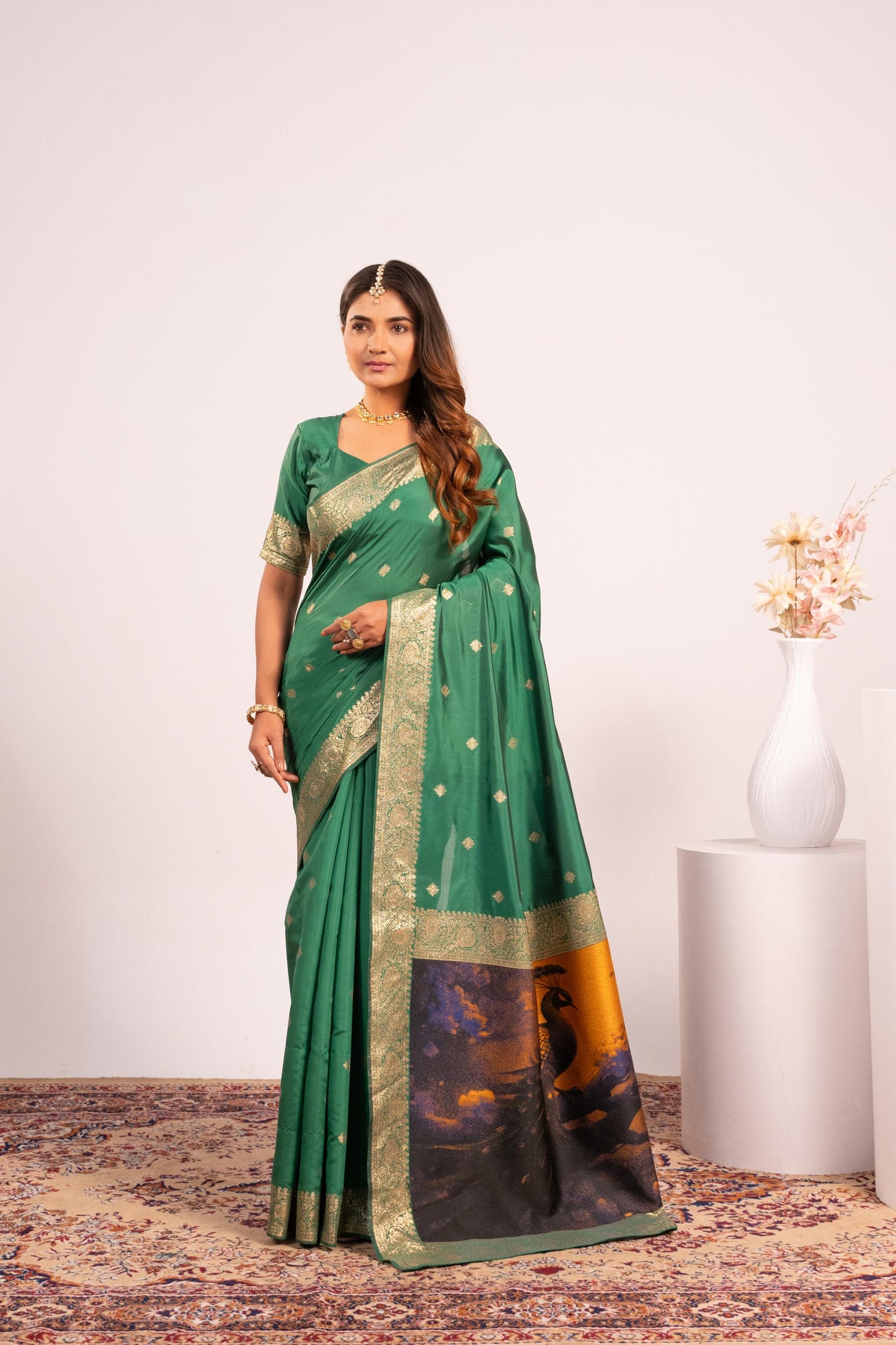 Traditional Paithani Saree with Zari Butti & Storytelling Pallu - PERROT