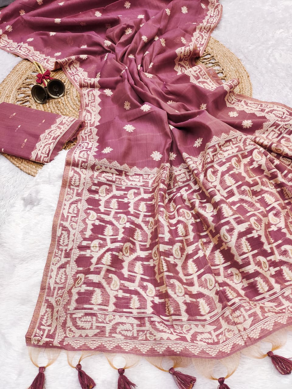 Graceful Chanderi Cotton Saree with Traditional Craft - PINK
