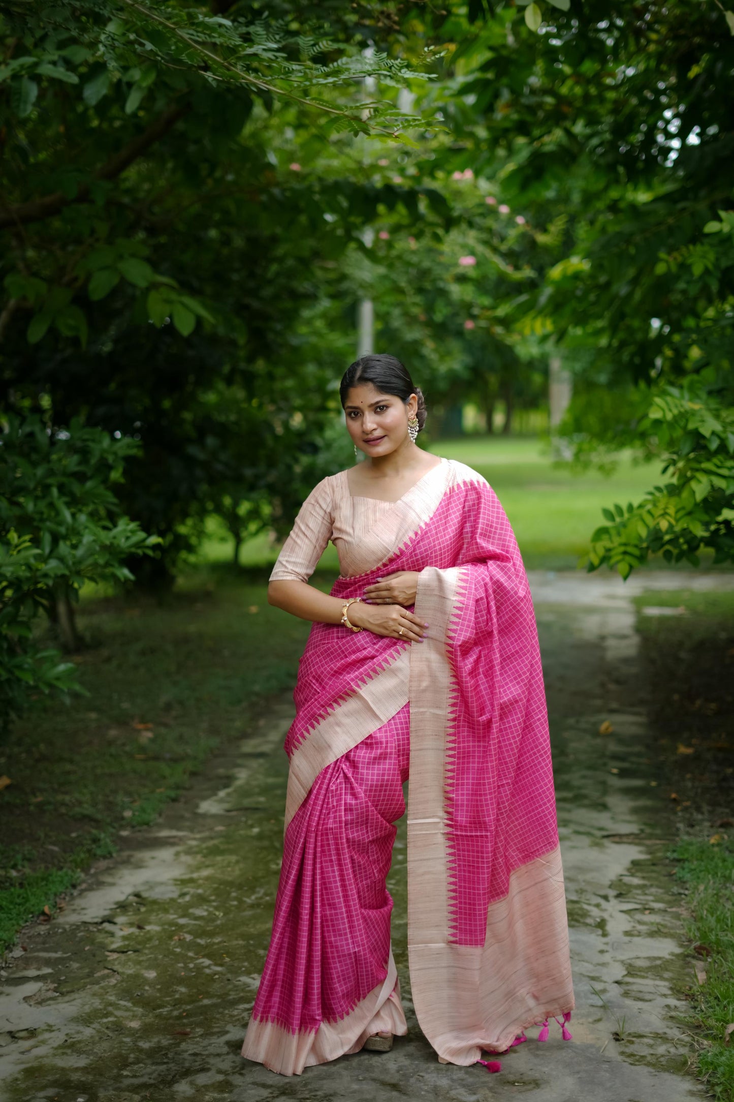 Aarita Authentic Ikkat Handloom Saree- PINK