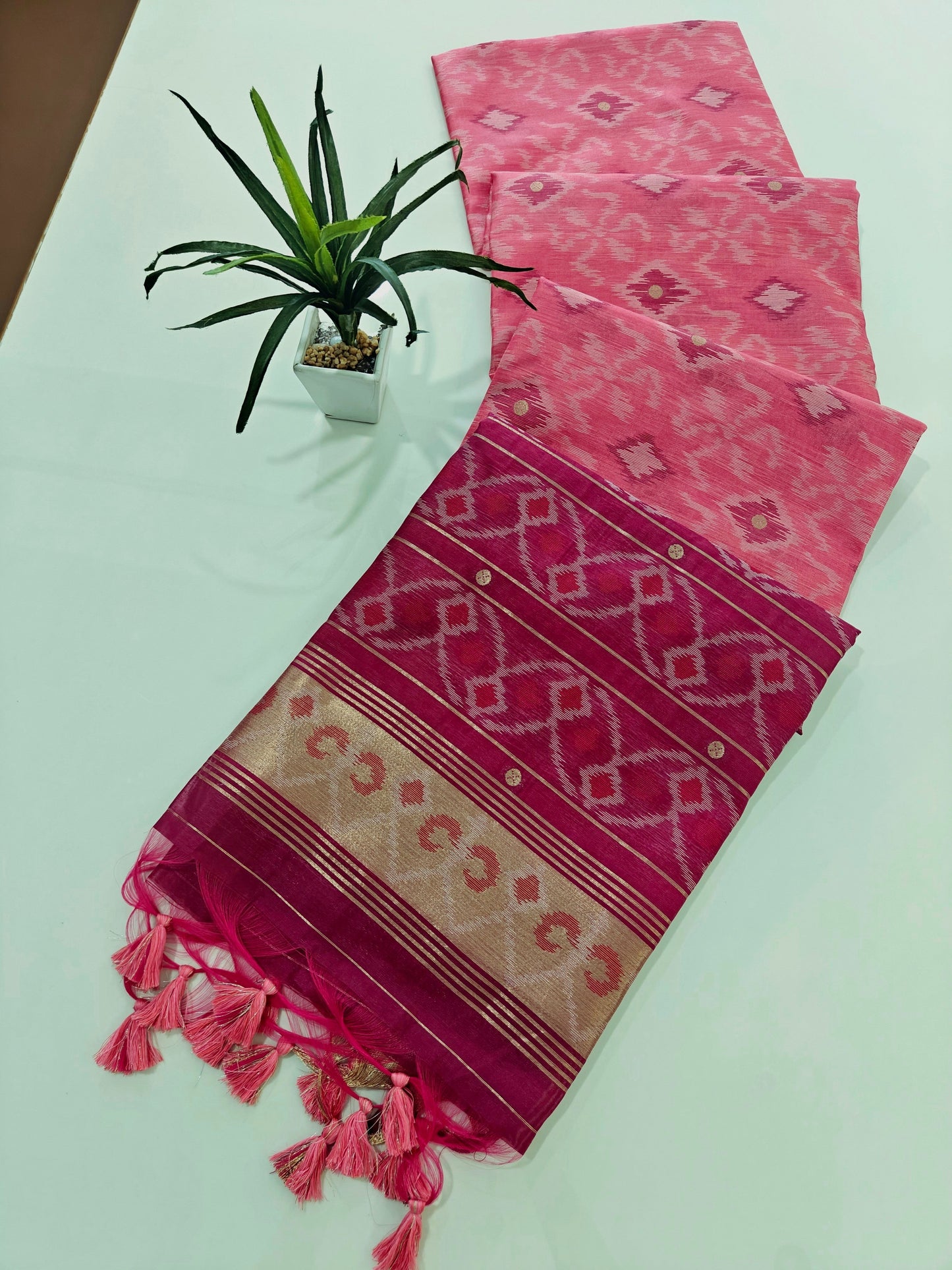 Raw Silk Ikkat Saree With Zari Woven Border-PINK
