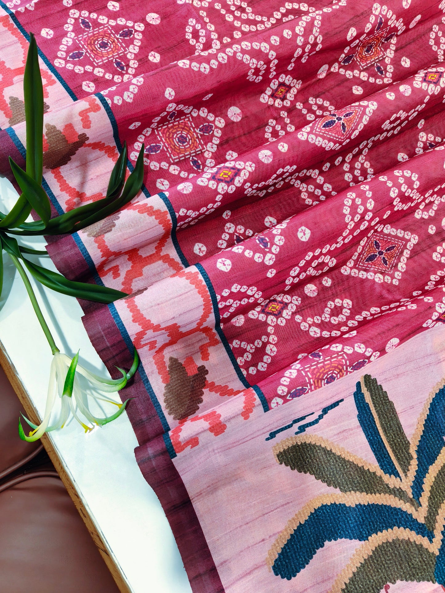Kalamkari Printed Silk Blend Saree with Bandhani Pallu-PINK