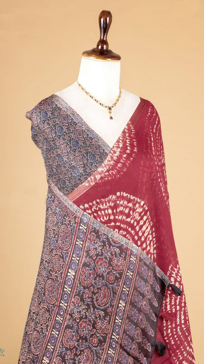 Soft Linen Cotton Heritage Print Saree for Women - Red