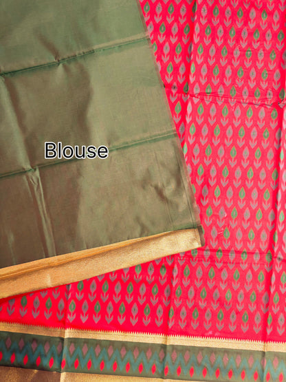 POCHAMPALLY IKKAT SILK SAREE - RED
