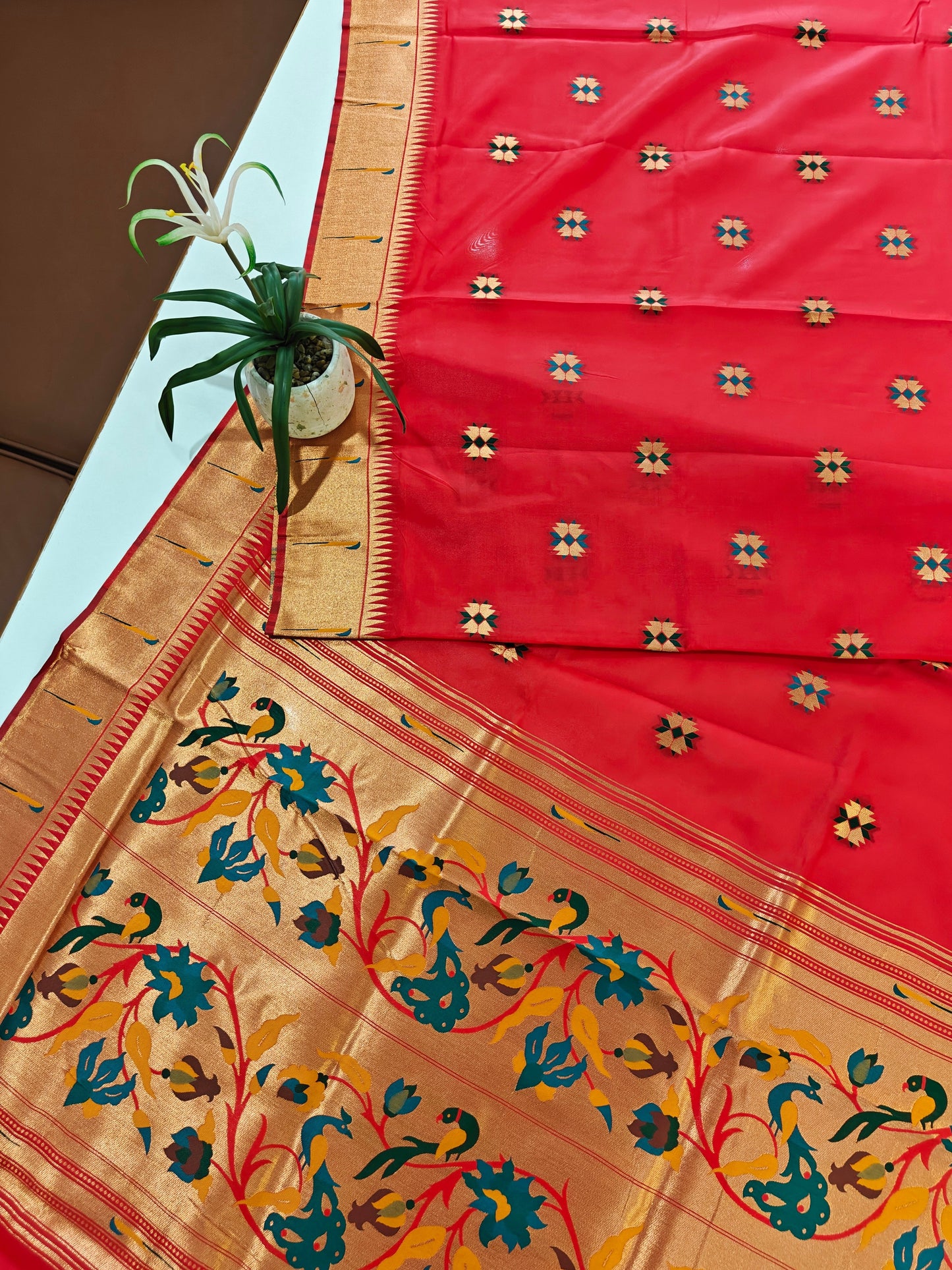 Banarasi Paithani With Bird & Floral Pallu - RED