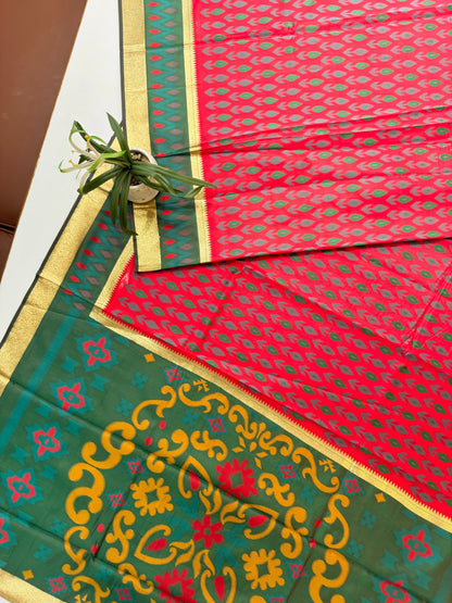 POCHAMPALLY IKKAT SILK SAREE - RED