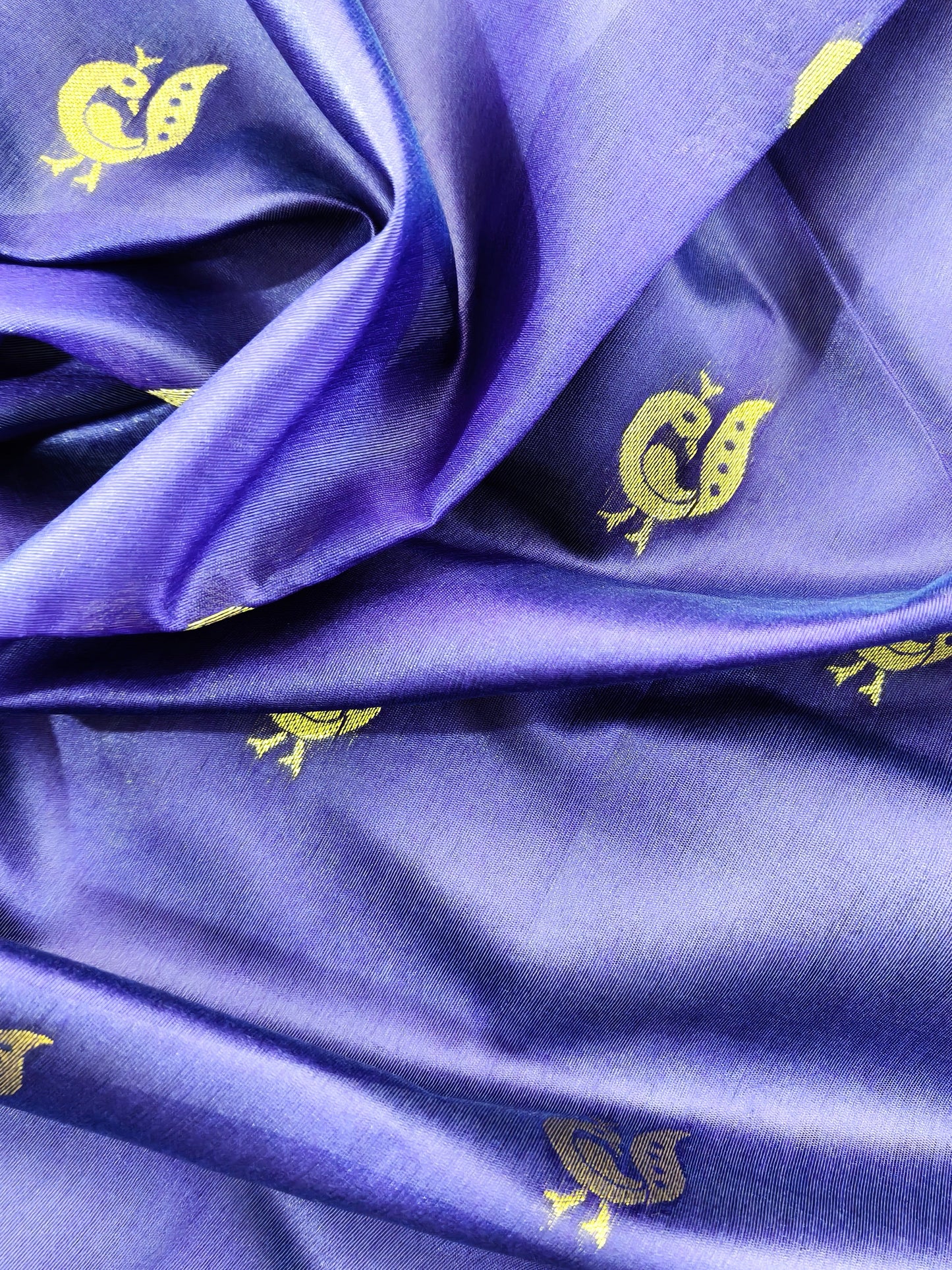 Heritage Hand-Weaving Silk Saree with Parrot Design- ROYAL BLUE
