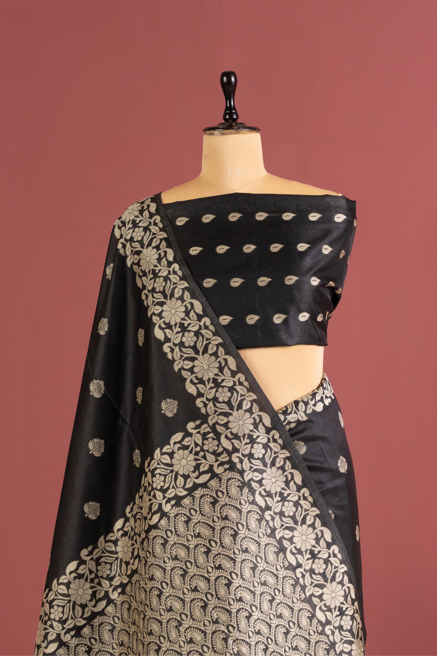 Handloom raw silk saree 101 - BLACK