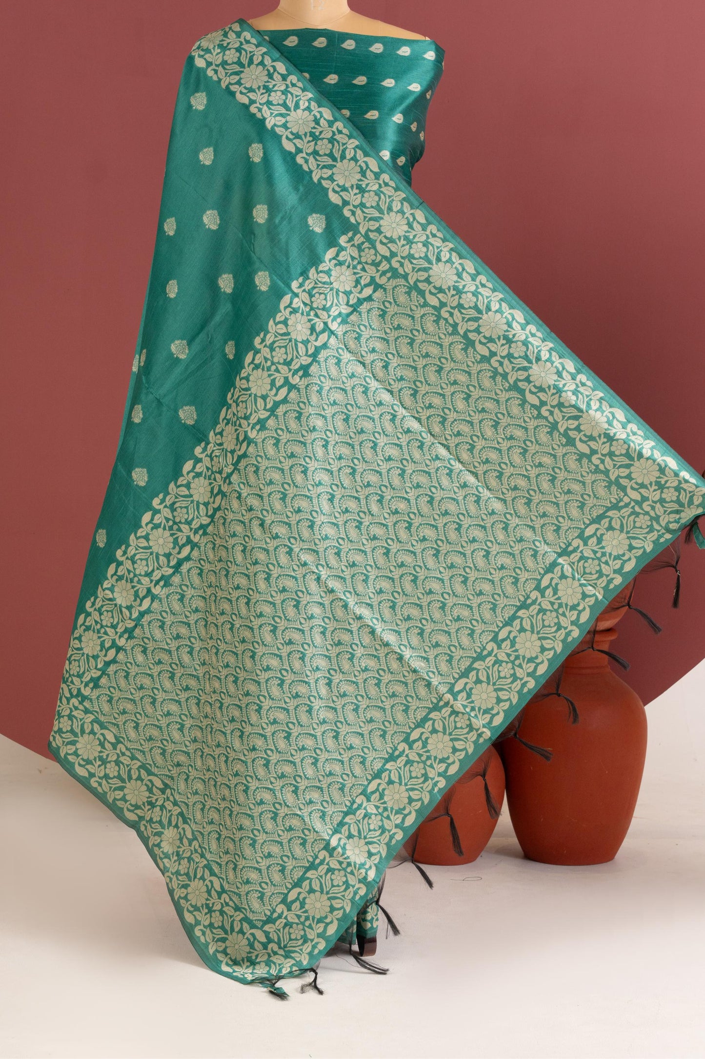 Handloom raw silk saree 101 - RAMA