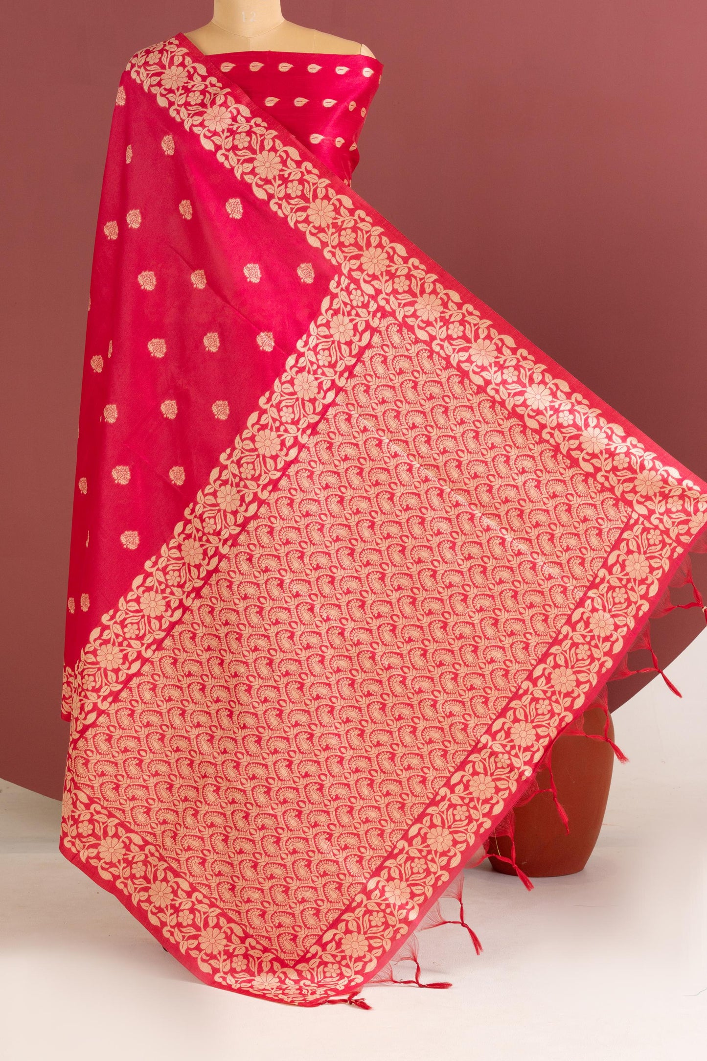 Handloom raw silk saree 101 - PINK