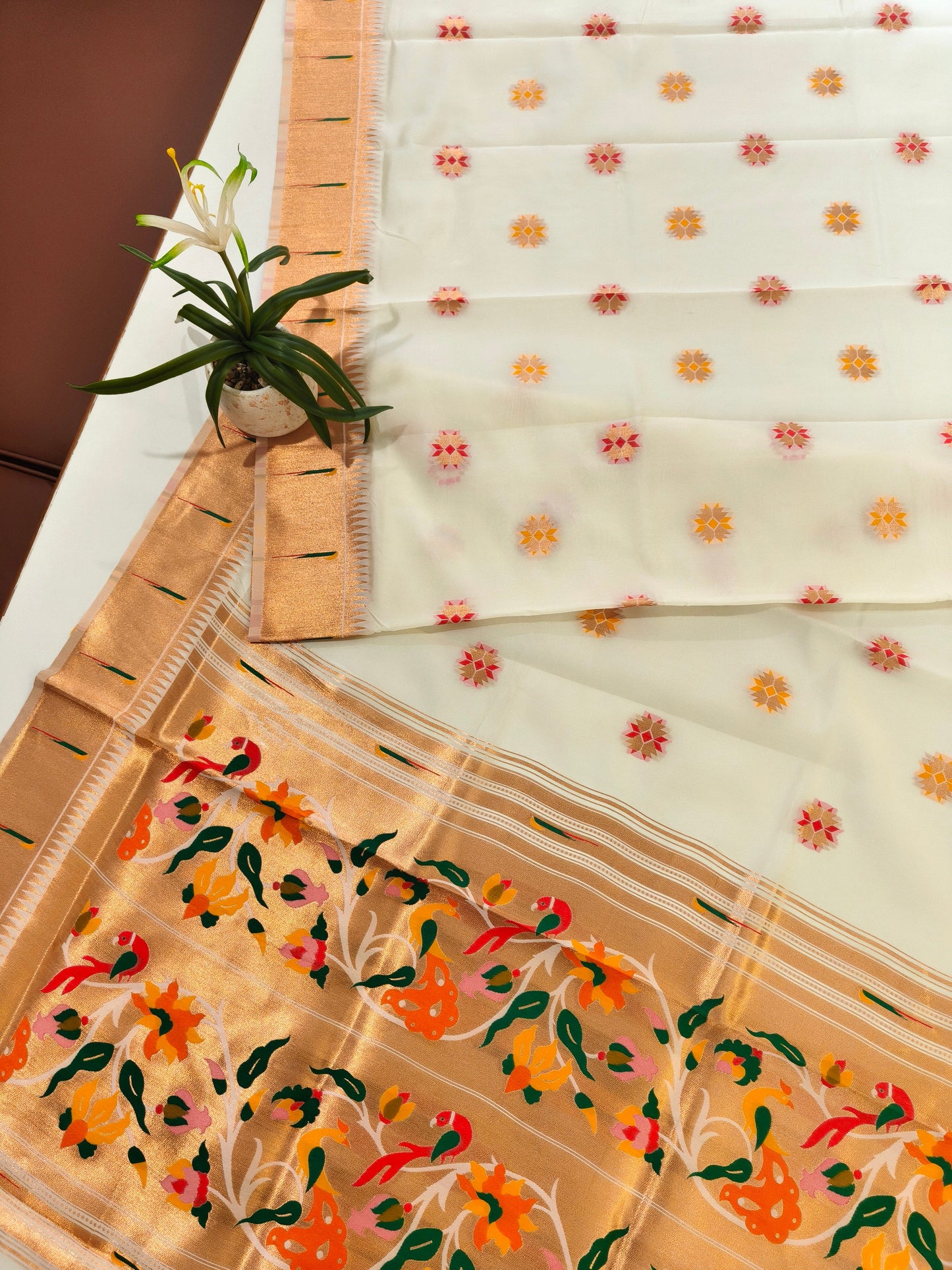 Banarasi Paithani With Bird & Floral Pallu - WHITE
