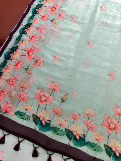Elegant Organza Silk Saree with Floral Pallu and Stylish Tassels-WINE