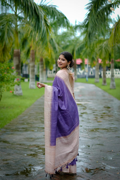 Aarita Authentic Ikkat Handloom Saree- WINE