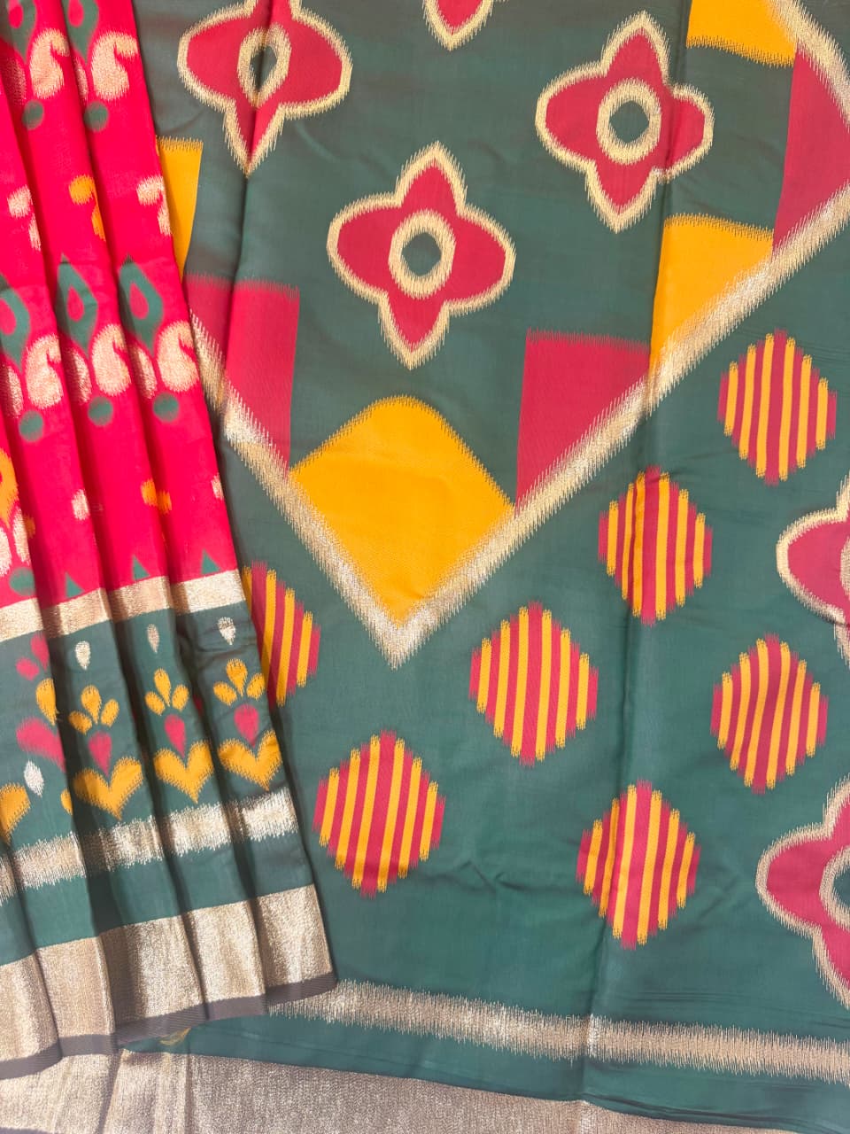 PURE SOFT POCHAMPALLY IKKAT SILK SAREE - RED