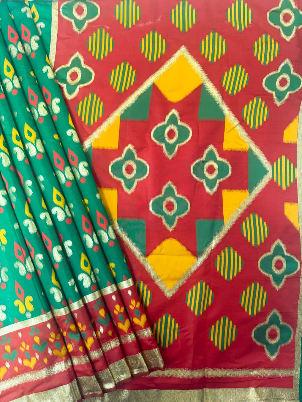 PURE SOFT POCHAMPALI IKKAT SILK SAREE -GREEN