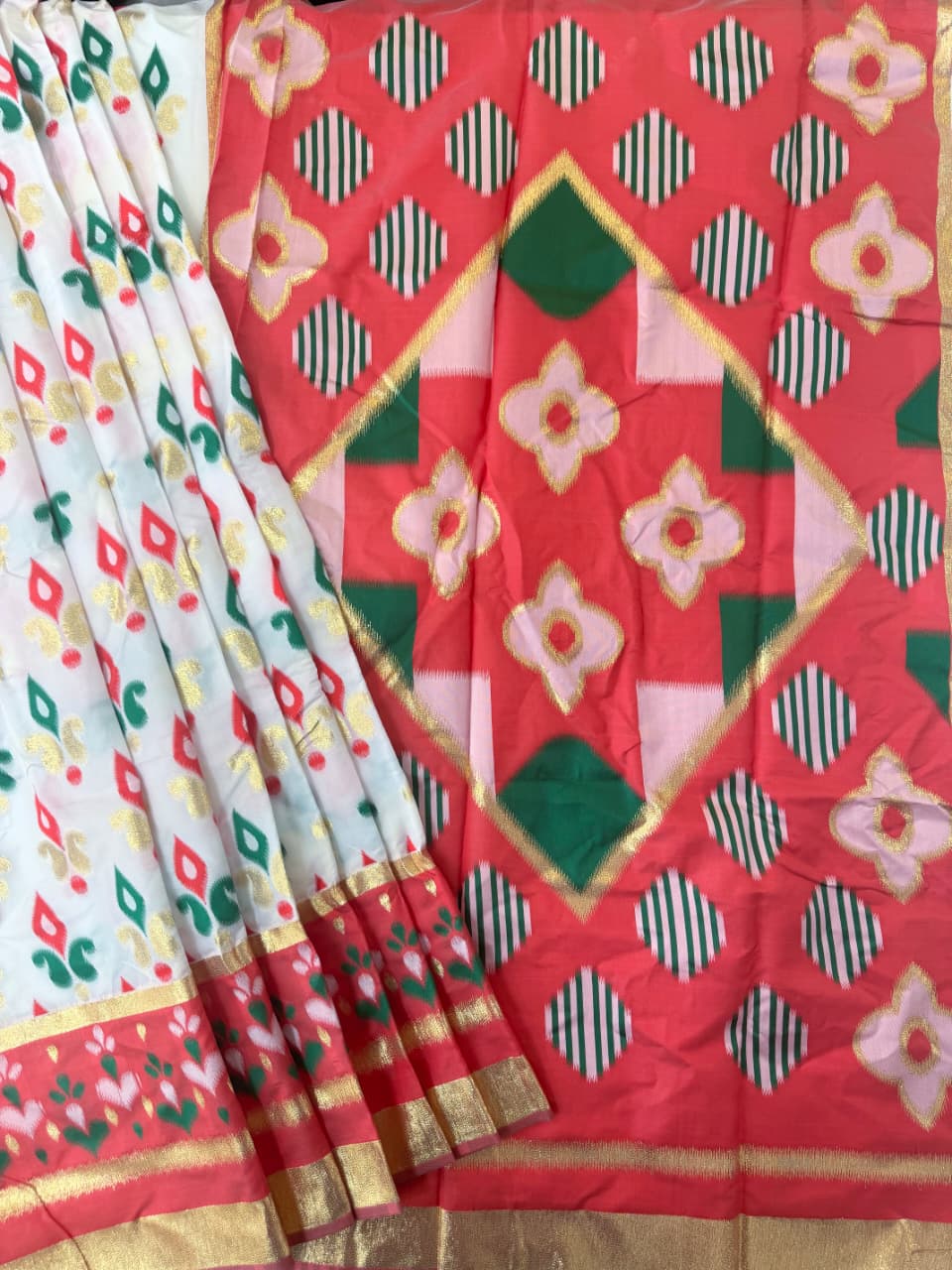 PURE SOFT POCHAMPALI IKKAT SILK SAREE -WHITE