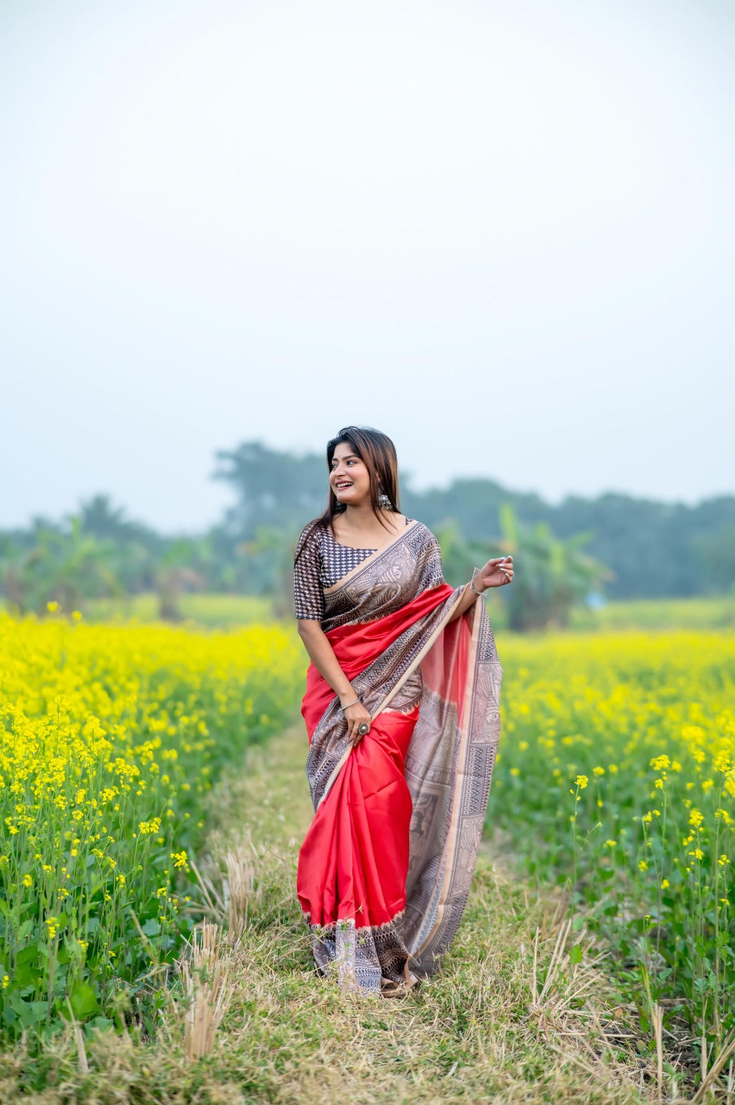Graceful Linen Cotton Saree – Traditional Print=PINK