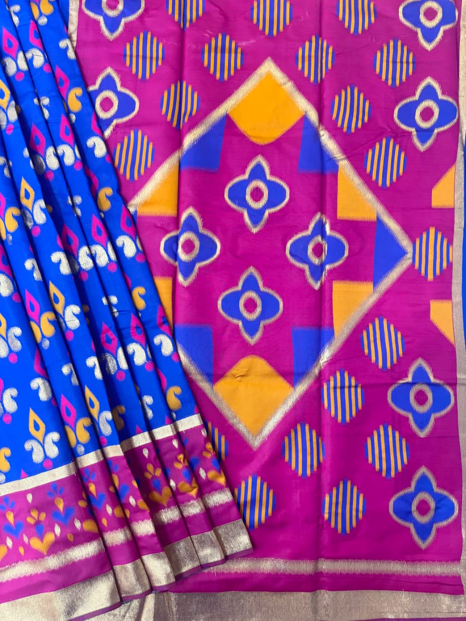 PURE SOFT POCHAMPALI IKKAT SILK SAREE -NAVY BLUE