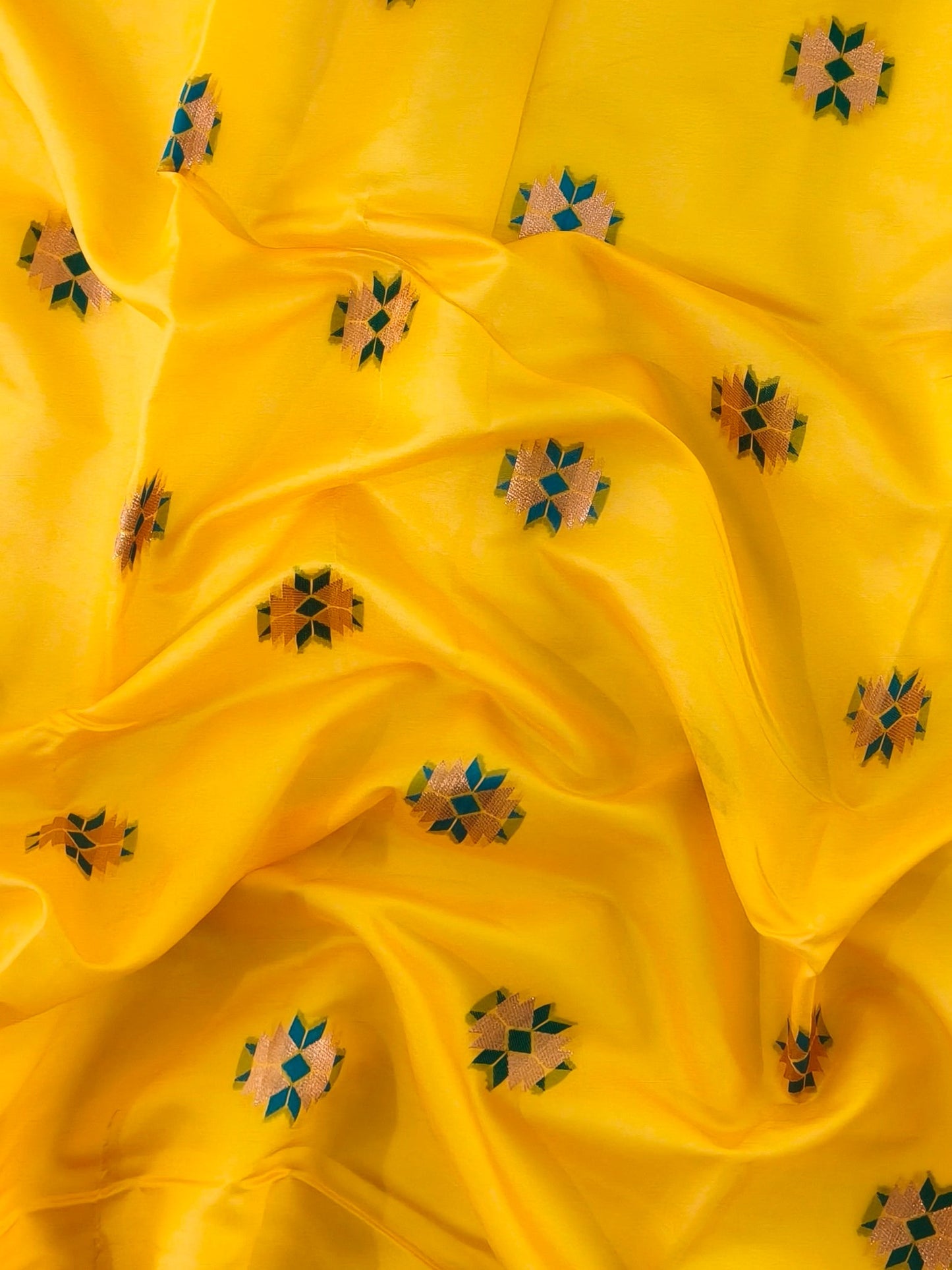 Banarasi Paithani With Bird & Floral Pallu - YELLOW