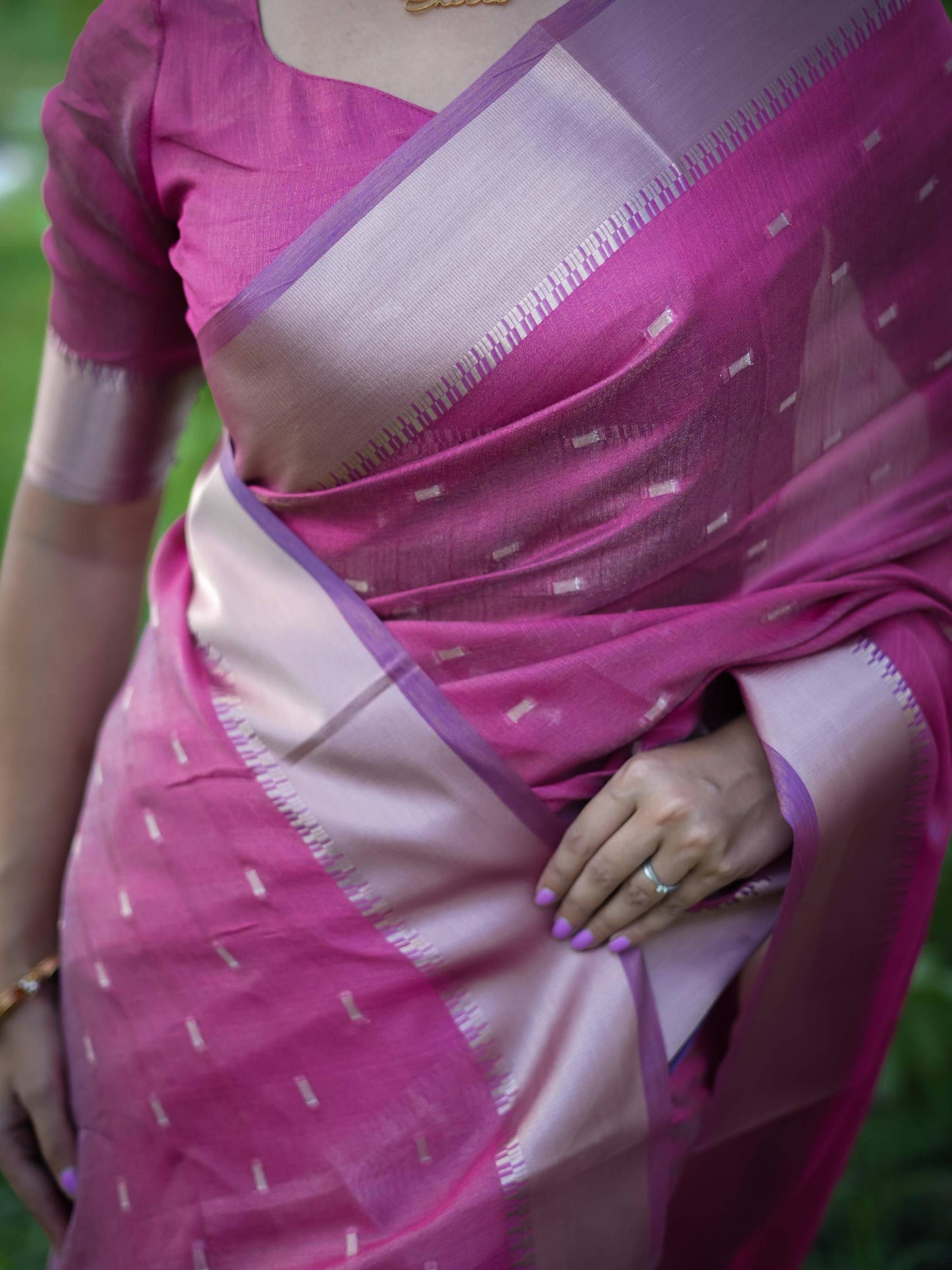 Soft Kalyani Silk Saree With All Over Small Zari Weaving Butties - PINK